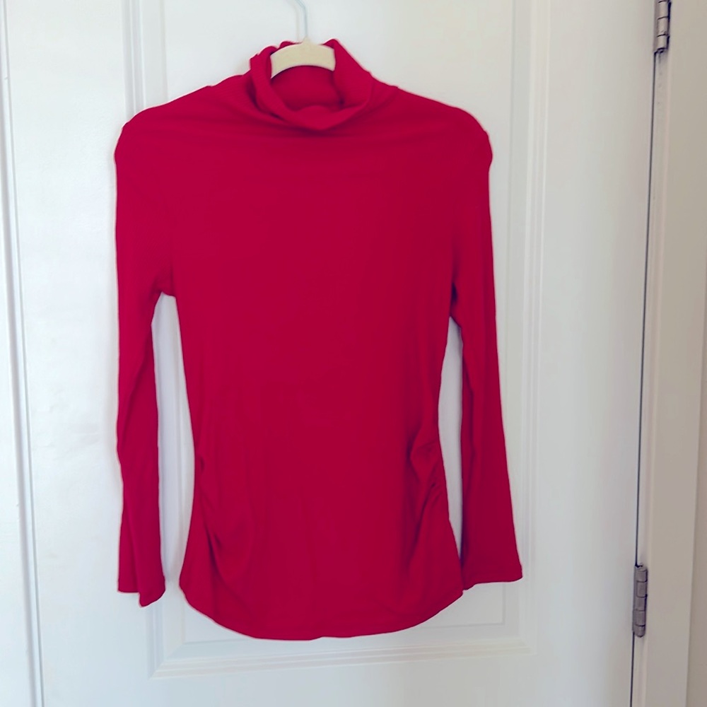 Ribbed Maternity Turtle Neck in size XS